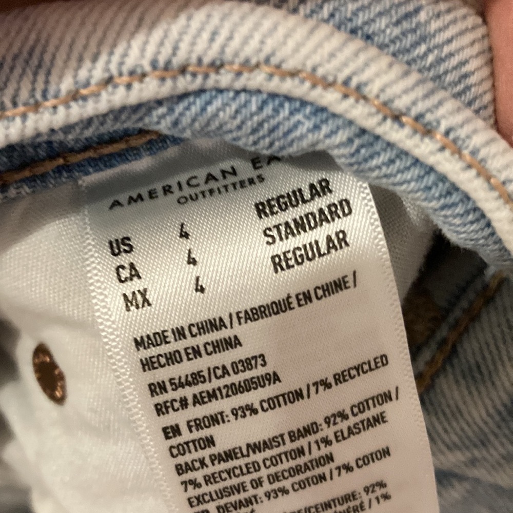 American Eagle Distressed Hem Size 4 Jeans - Picture 5 of 5